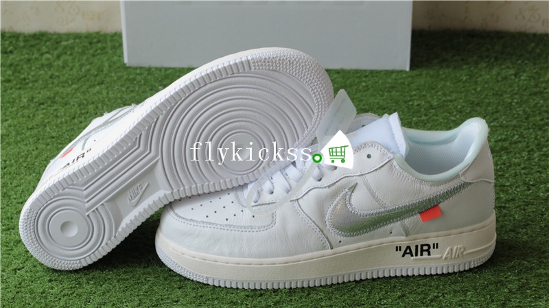 Nike Air Force 1\'07 Off White